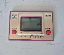 1981 Nintendo Helmet game (31128446) - Photo 2