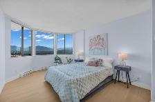 Spacious 2BR High-Rise Apt near Royal Oak SkyTrain - Photo 7