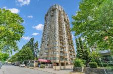 Spacious 2BR High-Rise Apt near Royal Oak SkyTrain - Photo 13