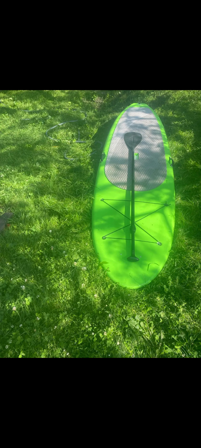 10.6ft paddle board with adjustable paddle