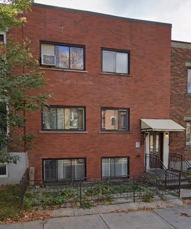 5 1/2 available for rent in Parc-Ex