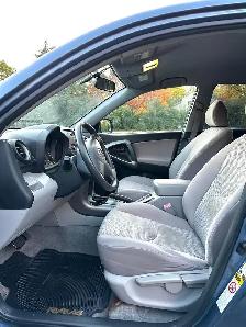 2008 Toyota Rav4 AWD 3rd row Low kms - Photo 5