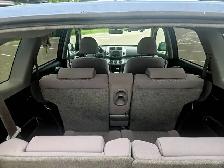 2008 Toyota Rav4 AWD 3rd row Low kms - Photo 8