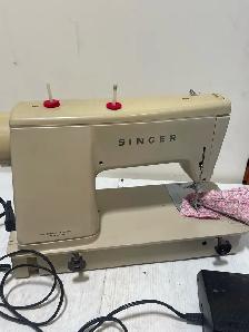 Singer Stylist 457 Sewing Machine - Photo 3