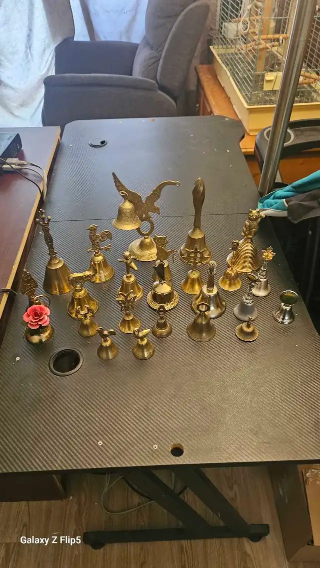 Collection de Cloches en Brass/laiton et autres