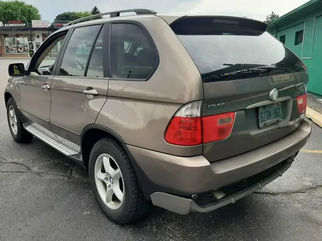 METICULOUSLY MAINTAINED 2004 BMW X5 3.0L AWD!!