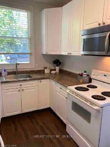 4 bdrm 1 bath bungalow for rent - Downtown London - Photo 3