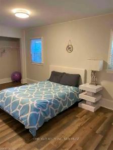 4 bdrm 1 bath bungalow for rent - Downtown London - Photo 9