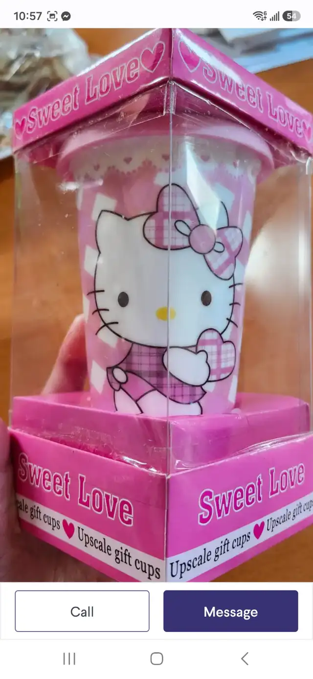 Brand New Hello Kitty Glass cup with a lid