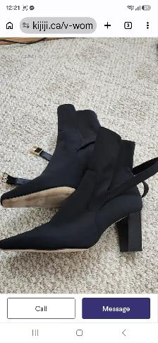 Brand NEW Good American Size 10 black boots for sale!
