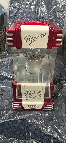 Nostalgia RHP625 Retro Popcorn Maker 12 Cups Red NEVER USED