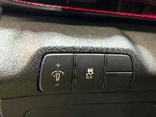 2025 Hyundai Elantra - Photo 12