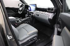 2025 Toyota Tacoma TRAILHUNTER 4WD | WIRELESS CARPLAY | VENTILAT - Photo 34