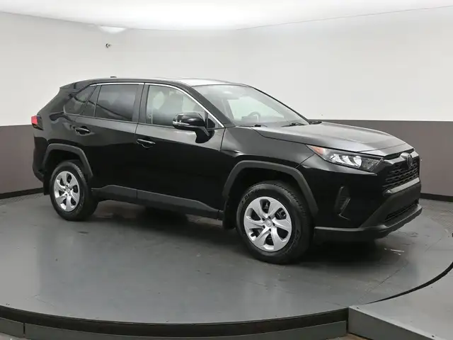 2025 Toyota RAV4 LE AWD AWD, LOW KMS! HEATED SEATS, BACKUP CAMER