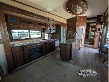 2015 Jayco Pinnacle 36FBTS - Photo 8