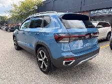 2025 Volkswagen Taos Highline 4MOTION - Photo 5