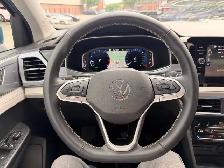 2025 Volkswagen Taos Highline 4MOTION - Photo 14