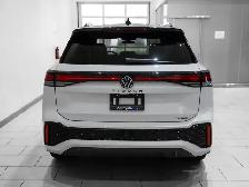 2026 Volkswagen Tiguan Comfortline R-Line Black Edition 4MOTION - Photo 3