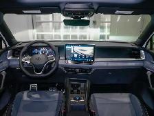 2026 Volkswagen Tiguan Comfortline R-Line Black Edition 4MOTION - Photo 15