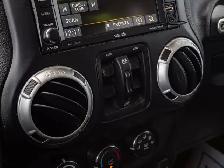 2015 Jeep Wrangler Unlimited Sahara - Photo 24