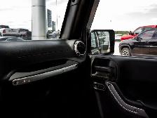 2015 Jeep Wrangler Unlimited Sahara - Photo 28