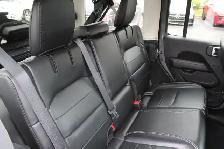 2022 Jeep Wrangler 4xe Unlimited Sahara 4XE plug-in hybrid 2 roo - Photo 12