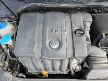 2011 Volkswagen Golf - Photo 25