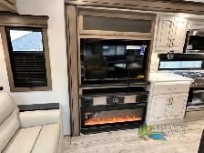 2025 Keystone RV Montana 3781RL Huge Rear Living - Photo 20