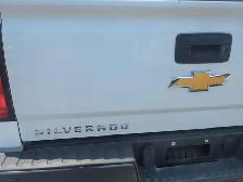 Chevrolet Silverado 1500 Camion de travail cabine double 143,5 p - Photo 6