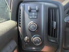 Chevrolet Silverado 1500 Camion de travail cabine double 143,5 p - Photo 10