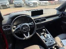 2025 Mazda CX-5 - Photo 3
