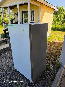 Upright freezer - Photo 4