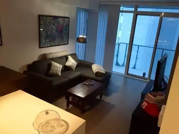 Downtown TO 1 bdrm&den CONDO, close to UofT,TMU, 75 St Nicholas