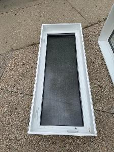 Vinyl triple pane windows