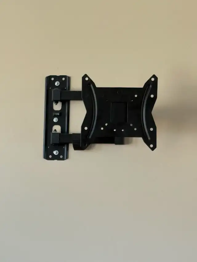 TV wall mount