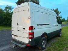 2015 Mercedes Sprinter 2500 4x4 - Photo 2