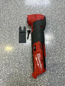 Milwaukee 2526 Multi Tool Tool Only
