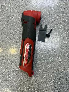 Milwaukee 2526 Multi Tool Tool Only - Photo 2
