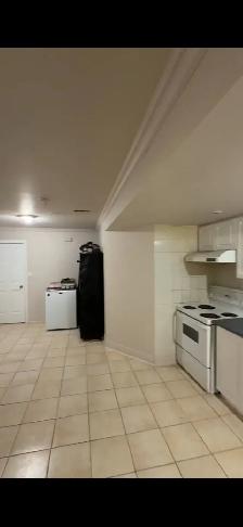 One bedroom basement for rent  -  $1300 -  Aug 1st - Albion