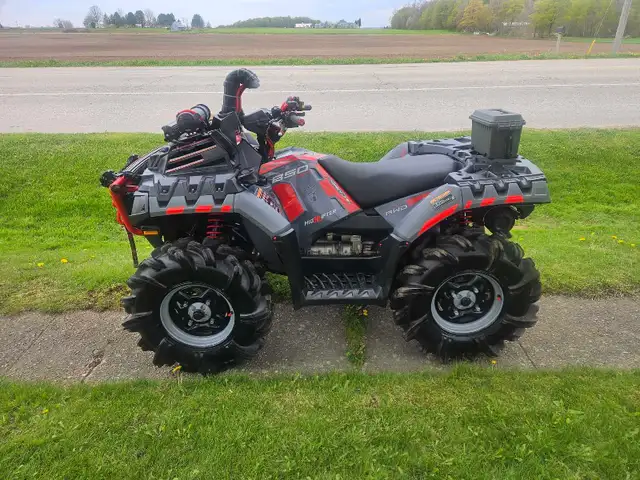 Polaris atv