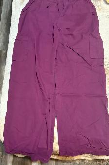 Scrubs For Sale - Photo 8