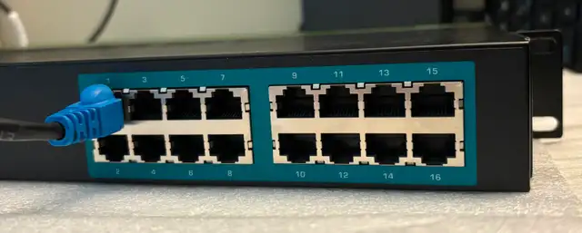 TRENDnet 16-Port Gigabit PoE  246W Switch Rackmount Tested Work