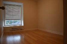 1763Sft 4 bedroom, 2 1/2 bathroom town house for rent - Photo 5