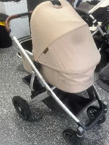 UPPAbaby Vista Stroller (2019)   Brand New Bassinet - Photo 5