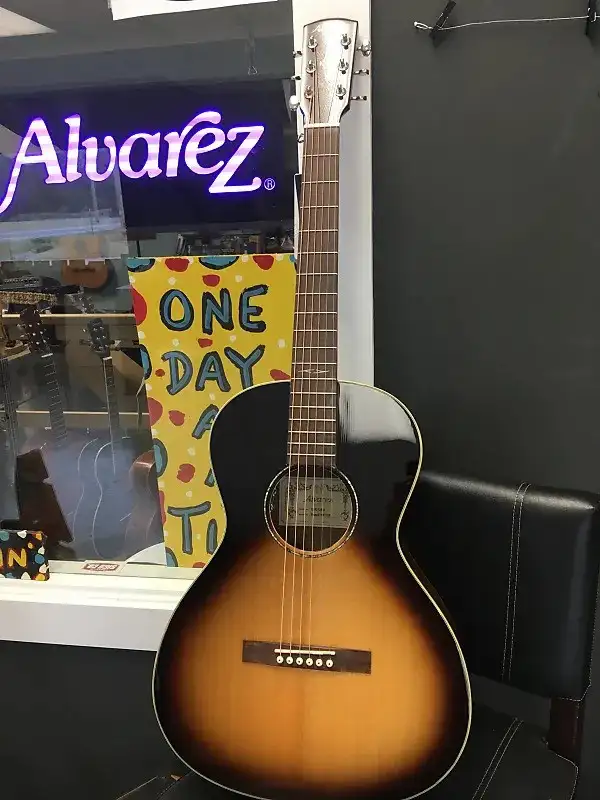Alvarez Blues51we/tsb acoustic guitar