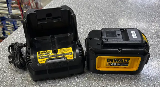 DeWalt 40V 4AH Battery and 40V Charger