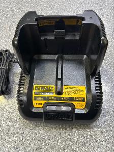DeWalt 40V 4AH Battery and 40V Charger - Photo 2