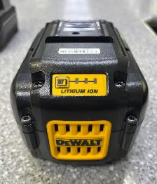 DeWalt 40V 4AH Battery and 40V Charger - Photo 6