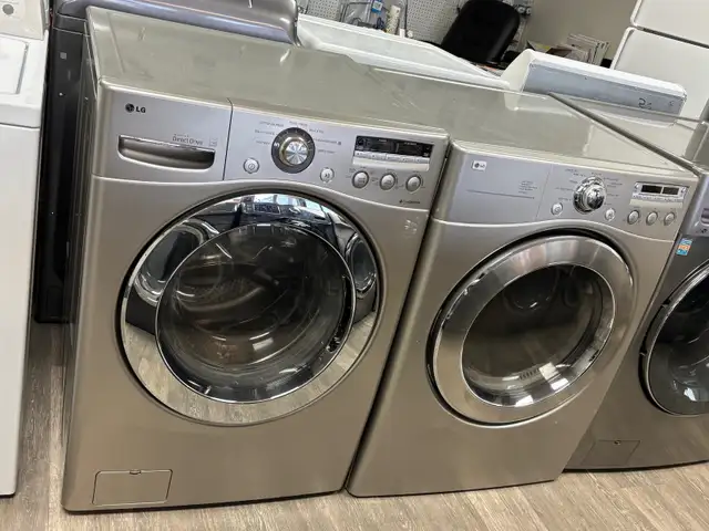 LG Washer & Dryer Set