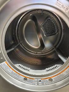 LG Washer & Dryer Set - Photo 5